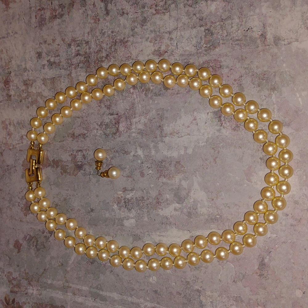 Monet Dbl Strand Pearl Necklace w/ Earrings